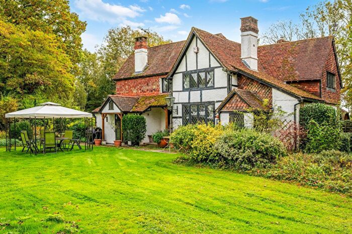 4 Bedroom Detached House For Sale In Wilmots Lane, Horne, Horley, RH6
