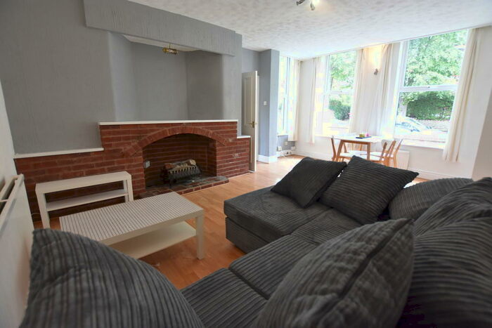 2 Bedroom Ground Flat To Rent In Flat Charnwood House, NG3