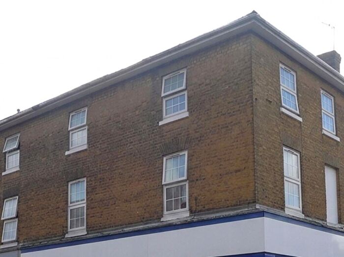 6 Bedroom House Of Multiple Occupation For Sale In High Street, Biggleswade, SG18