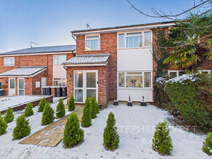 3 Bedroom Semi Detached House For Sale In Ridgeway, Stowmarket, IP14