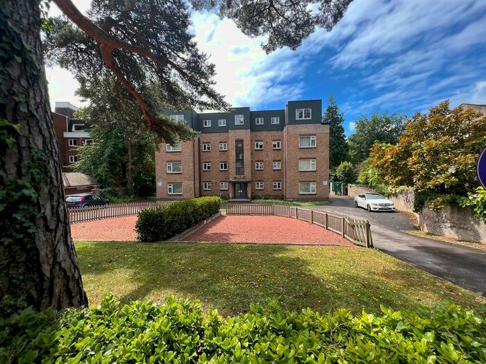 1 Bedroom Flat To Rent In Branksome Wood Road, Bournemouth, BH4
