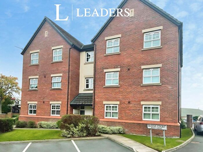 2 Bedroom Flat To Rent In Regency Walk, Middlewich, Cheshire, CW10