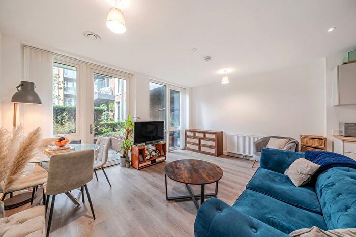 1 Bedroom Flat For Sale In Glenthorne Road, London, W6