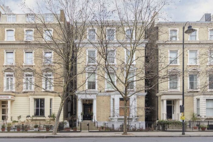 2 Bedroom Flat To Rent In Cromwell Road, Earls Court, SW5