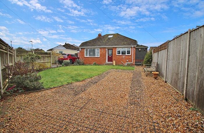 2 Bedroom Detached Bungalow For Sale In Yew Tree Road, Hayling Island, PO11