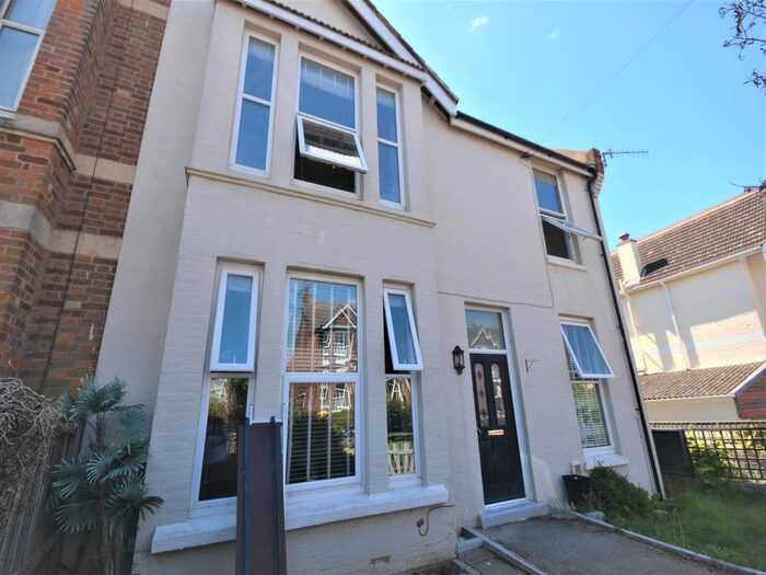2 Bedroom End Of Terrace House To Rent In Clive Avenue, Hastings, TN35