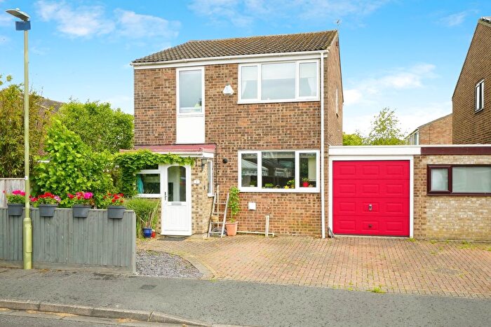 4 Bedroom Detached House For Sale In Hampden Close, Bicester, Oxfordshire, OX26