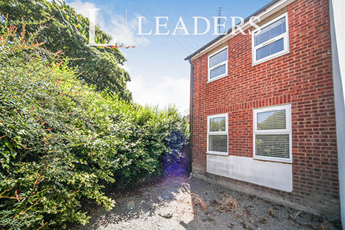 1 Bedroom Flat To Rent In Kirby Road, Dunstable, Bedfordshire, LU6
