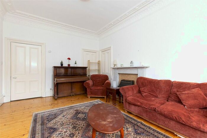 2 Bedroom Flat To Rent In Marchmont Road, Marchmont, Edinburgh, EH9