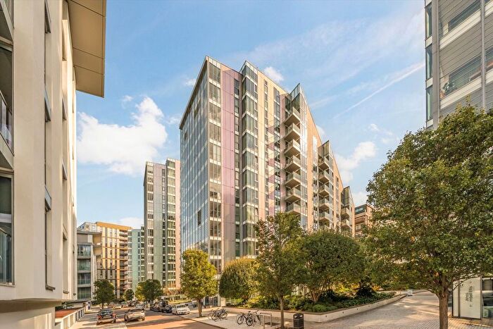 2 Bedroom Flat For Sale In Eastfields Avenue, Wandsworth, SW18