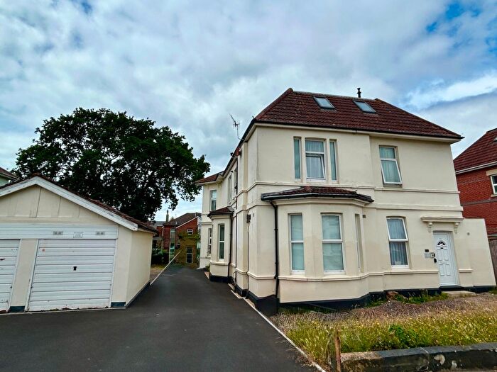 2 Bedroom Flat To Rent In Hamilton Road, Boscombe, Bournemouth, BH1