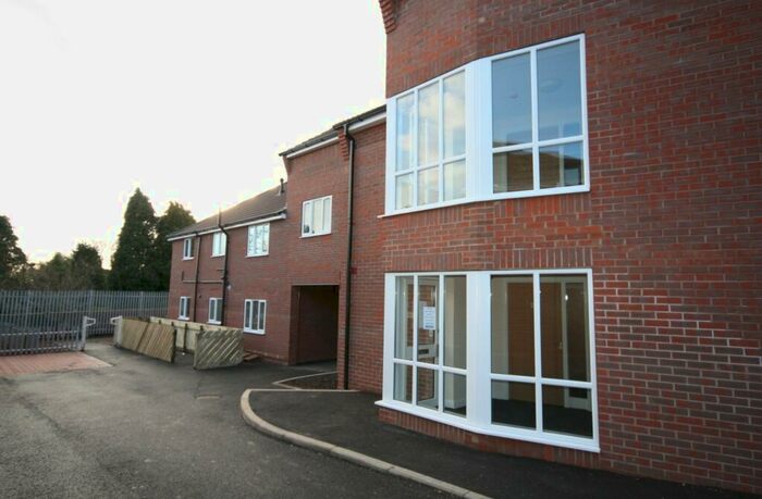 2 Bedroom Flat To Rent In Birkdale Close, Kirk Ella, Hull, East Yorkshire, HU10