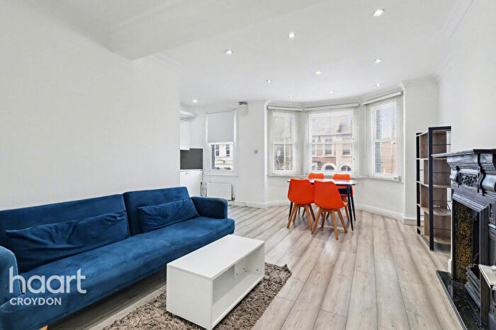 2 Bedroom Flat For Sale In Oakfield Road, Croydon, CR0