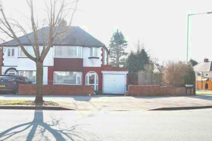 3 Bedroom Property To Rent In Rocky Lane, Perry Barr, Birmingham, B42