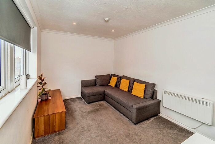 1 Bedroom Flat To Rent In Shirley Road, Shirley, Southampton, SO15