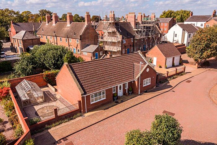 3 Bedroom Detached Bungalow For Sale In Bath Lane, Spalding, PE11