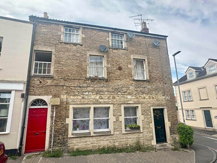 1 Bedroom Flat To Rent In Catherine Street, Frome, BA11