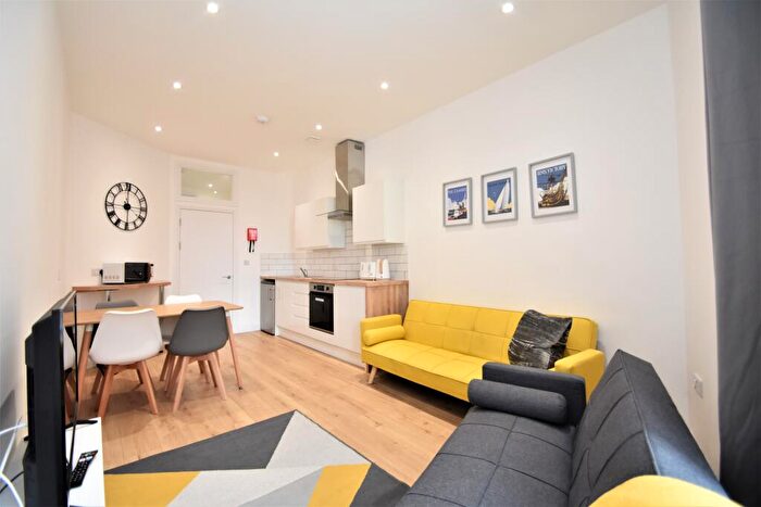 2 Bedroom Flat To Rent In Palmerston Road, Southsea, PO5