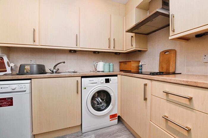 1 Bedroom Flat For Sale In Old Rectory Court, Southendchurch Rectory Chase, Southend-On-Sea, Essex, SS2