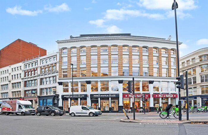 2 Bedroom Flat To Rent In Charterhouse Buildings, London, EC1M