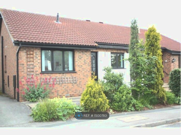 2 Bedroom Bungalow To Rent In Arthurs Avenue, Harrogate, HG2