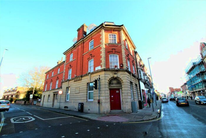 2 Bedroom Apartment To Rent In Elm Grove, Southsea, PO5