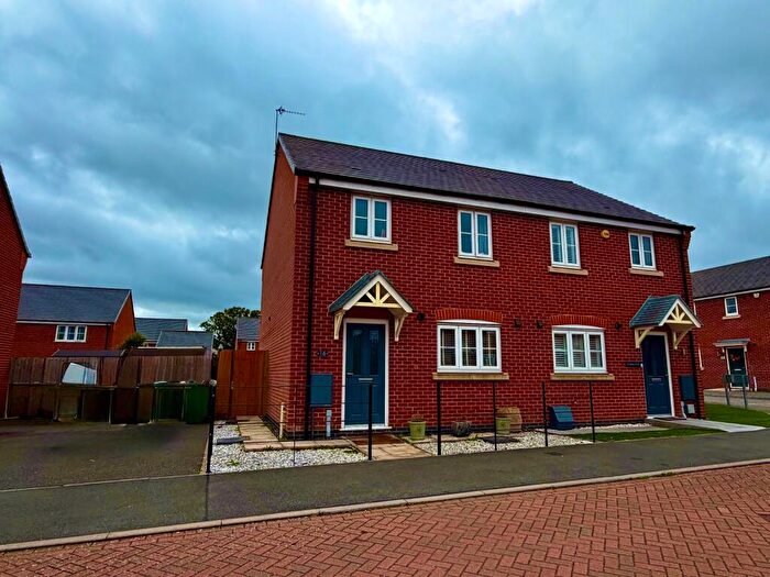 3 Bedroom Semi-Detached House For Sale In Simpson Road Stoney Stanton, LE9