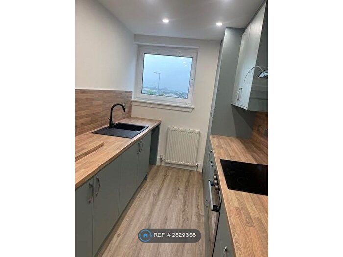 2 Bedroom Flat To Rent In Cambuskenneth Place, Glasgow, G33