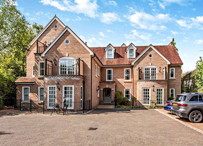 2 Bedroom Apartment For Sale In The Grange, Glebe Road, Cambridge, CB1