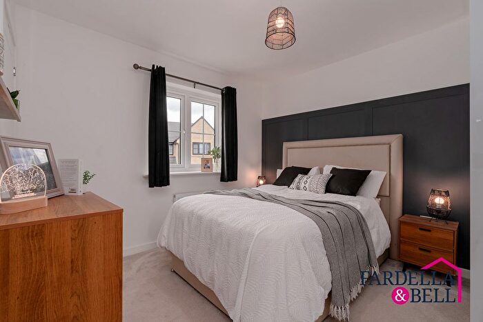 3 Bedroom Semi-detached House For Sale In Founders Close, Burnley, BB10