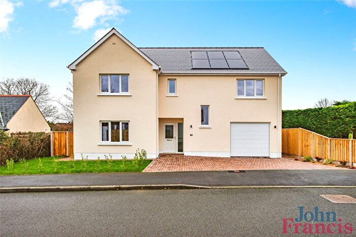 5 Bedroom Detached House For Sale In Bro Derwen, Clunderwen, SA66