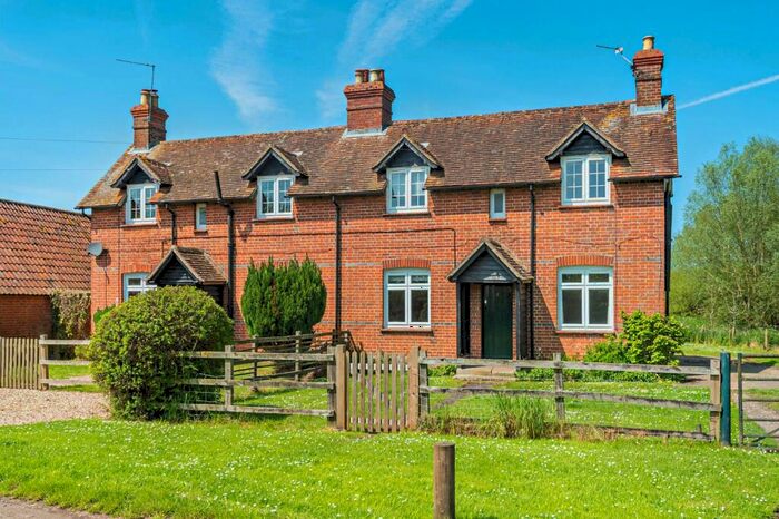 3 Bedroom Semi-Detached House For Sale In Marlston Hermitage, Thatcham, Berkshire, RG18