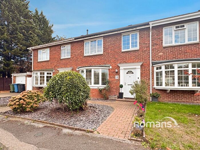 3 Bedroom Terraced House For Sale In Hatherwood, Yateley, Hampshire, GU46