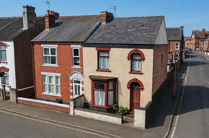 3 Bedroom Semi-Detached House For Sale In Russell Street, Nottingham, NG10