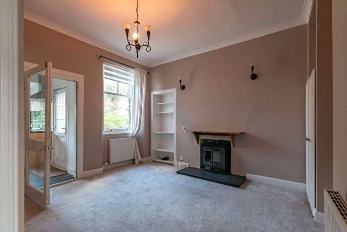 3 Bedroom Cottage To Rent In L Lennie Cottages, Edinburgh, EH12