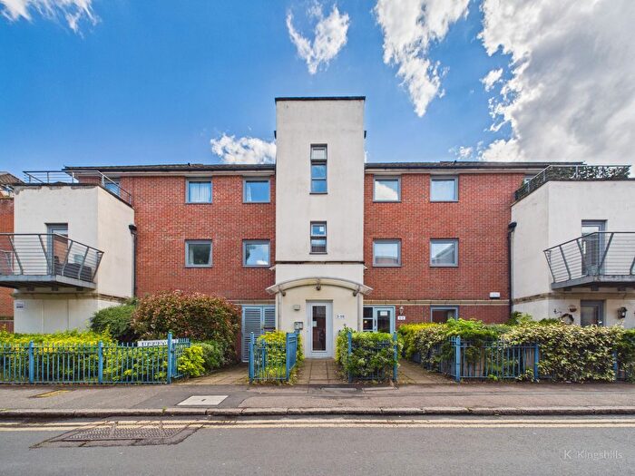 2 Bedroom Flat For Sale In St. Johns View, West End Road, High Wycombe, Buckinghamshire, HP11