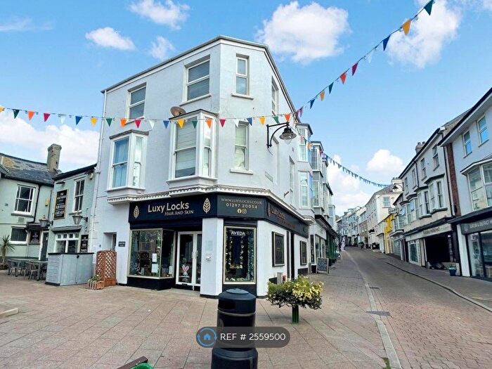 3 Bedroom Flat To Rent In Prospect House, Seaton, EX12