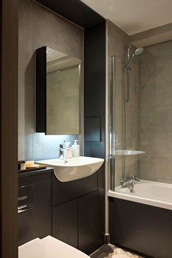 2 Bedroom Penthouse To Rent In Candleriggs, Trongate, Glasgow, G1