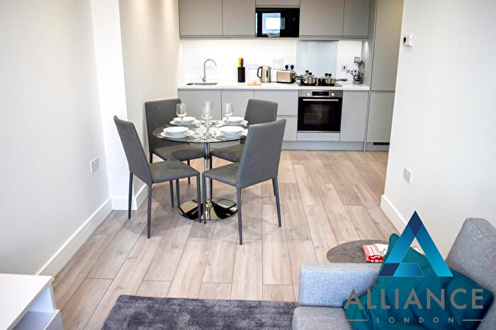2 Bedroom Apartment To Rent In Carlton House, New London Road, Chelmsford, Essex, CM2