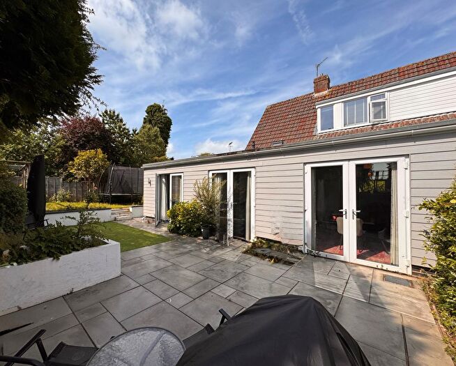 4 Bedroom Property To Rent In Orchard Close, Trull, Taunton, TA3