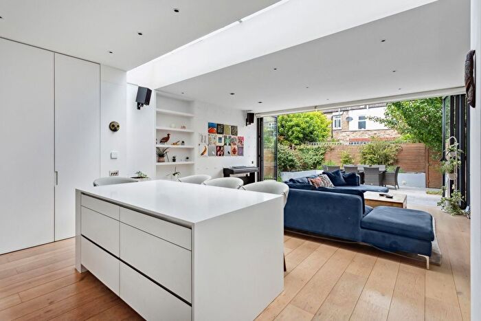 4 Bedroom End Of Terrace House For Sale In Ellaline Road, Hammersmith, London, W6