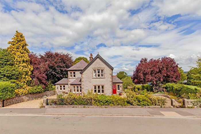 4 Bedroom Detached House For Sale In Conksbury Lane, Youlgrave, Bakewell, DE45