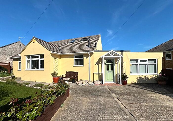 3 Bedroom Detached House For Sale In Chalbury Close, Weymouth, DT3