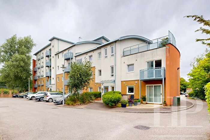 1 Bedroom Flat For Sale In Trafalgar Gardens, Coburn House Trafalgar Gardens, RH10