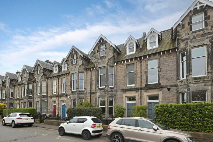 3 Bedroom Apartment For Sale In / Ravelston Terrace, Ravelston, Edinburgh, EH4