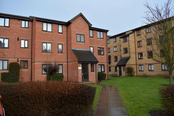 1 Bedroom Flat To Rent In Waterville Drive, Basildon, SS16