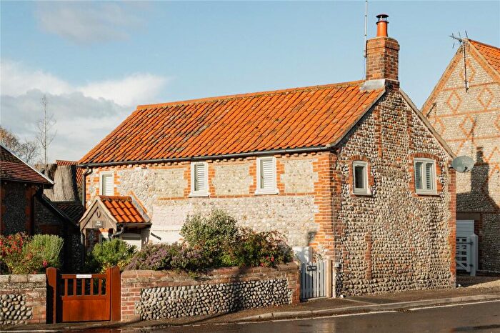 2 Bedroom Detached House For Sale In Church Street, Weybourne, Holt, Norfolk, NR25