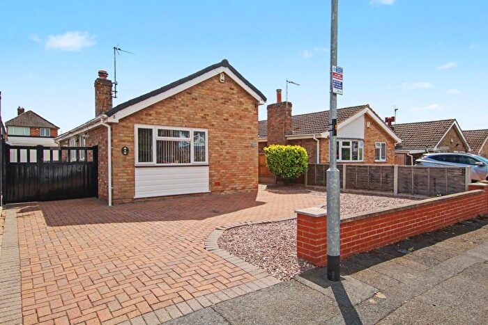 3 Bedroom Bungalow For Sale In Tennyson Close, Swadlincote, DE12