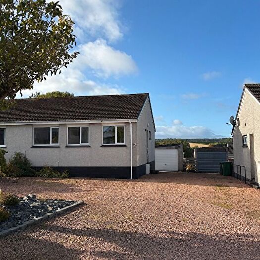 2 Bedroom Semi-Detached House To Rent In Cedar Place, Perth, Perthshire, PH1