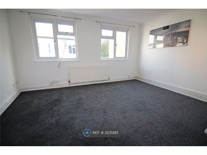 1 Bedroom Flat To Rent In Southampton Street, Reading, RG1